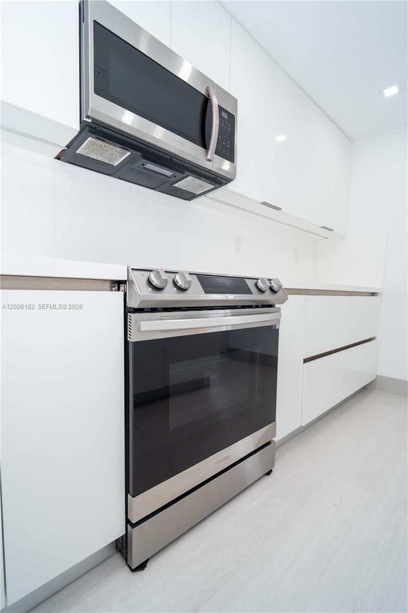 19707 Turnberry Way , Unit 18C, Aventura, FL 33180 Photo
