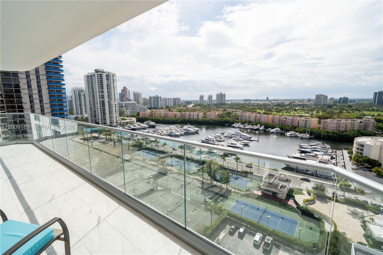 19707 Turnberry Way , Unit 18C, Aventura, FL 33180 Photo