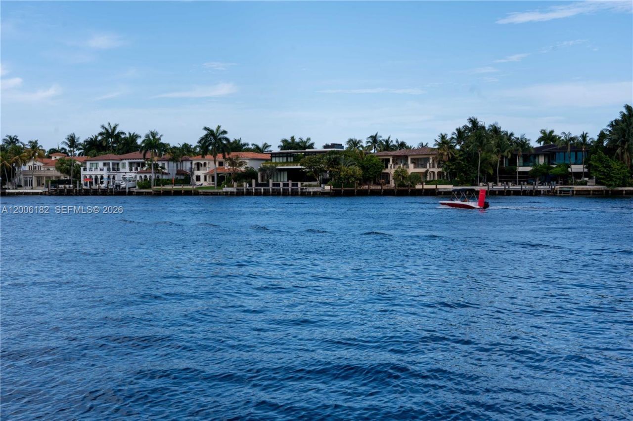 19707 Turnberry Way , Unit 18C, Aventura, FL 33180 Photo