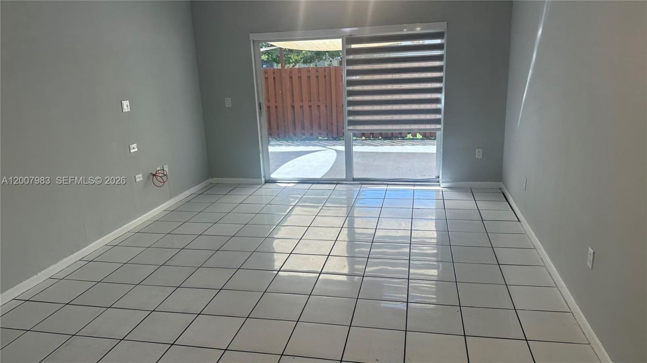 14052 SW 52nd Ter , Miami, FL 33175 Photo