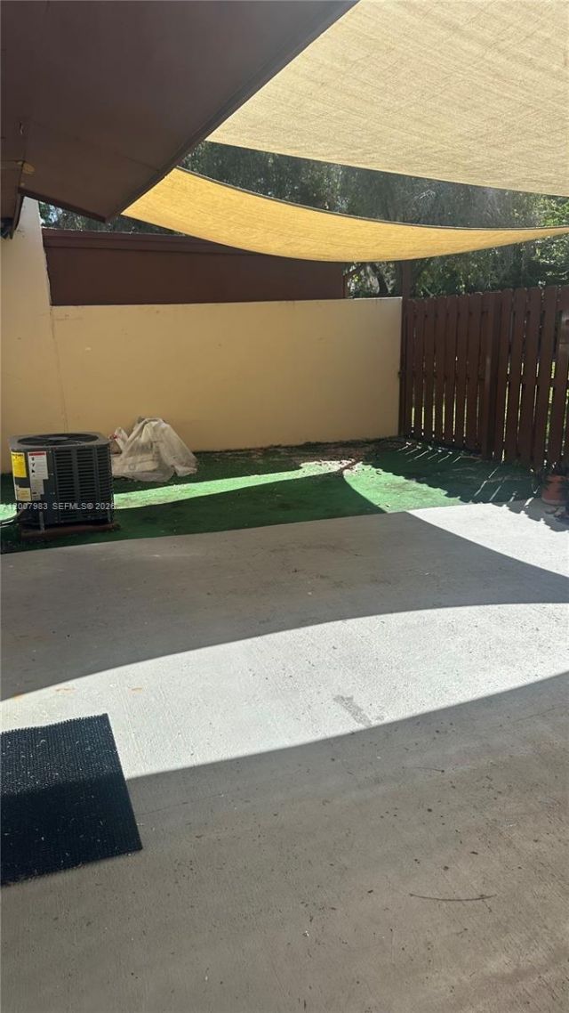 14052 SW 52nd Ter , Miami, FL 33175 Photo