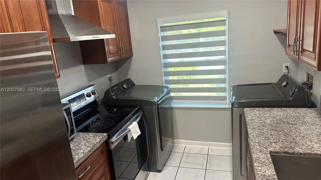 14052 SW 52nd Ter , Miami, FL 33175 Photo