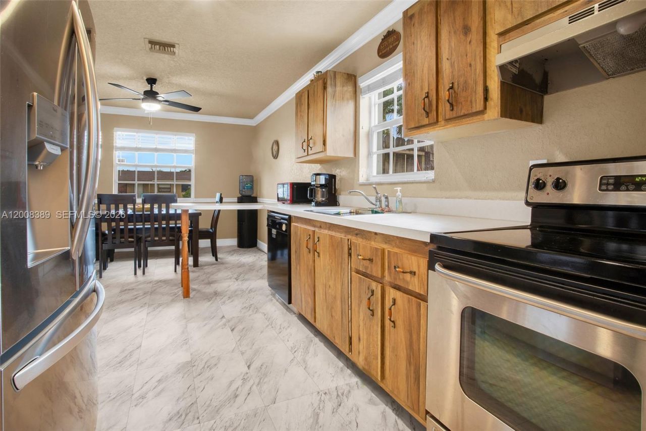 7471 SW 1st St, Margate, FL 33068 Photo