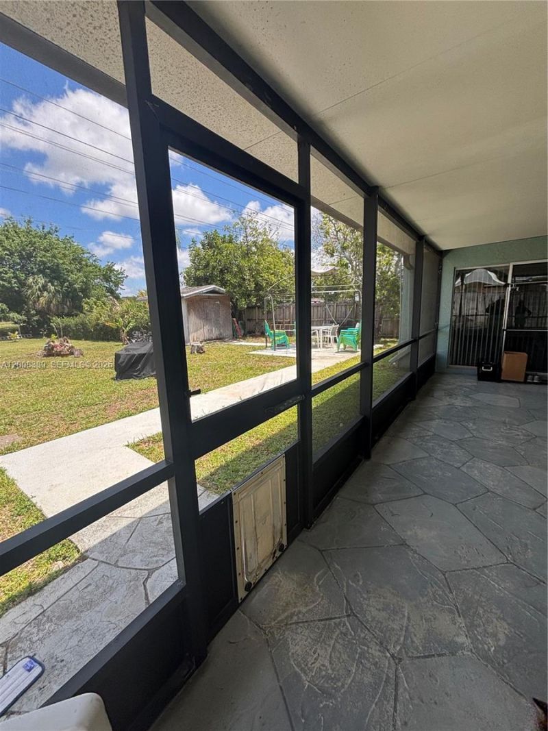 7471 SW 1st St, Margate, FL 33068 Photo