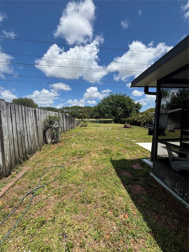 7471 SW 1st St, Margate, FL 33068 Photo