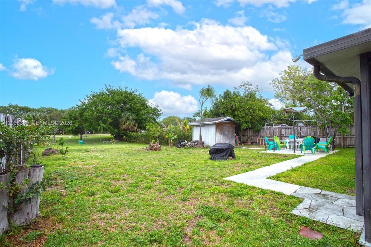 7471 SW 1st St, Margate, FL 33068 Photo