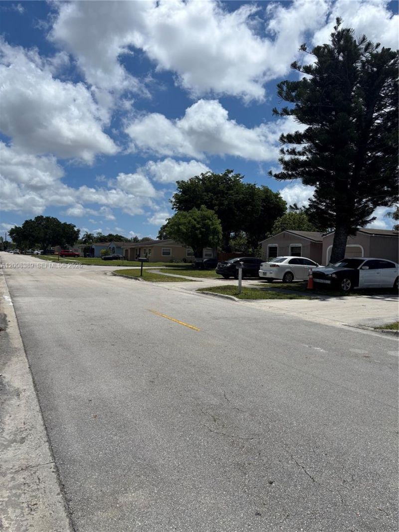 7471 SW 1st St, Margate, FL 33068 Photo