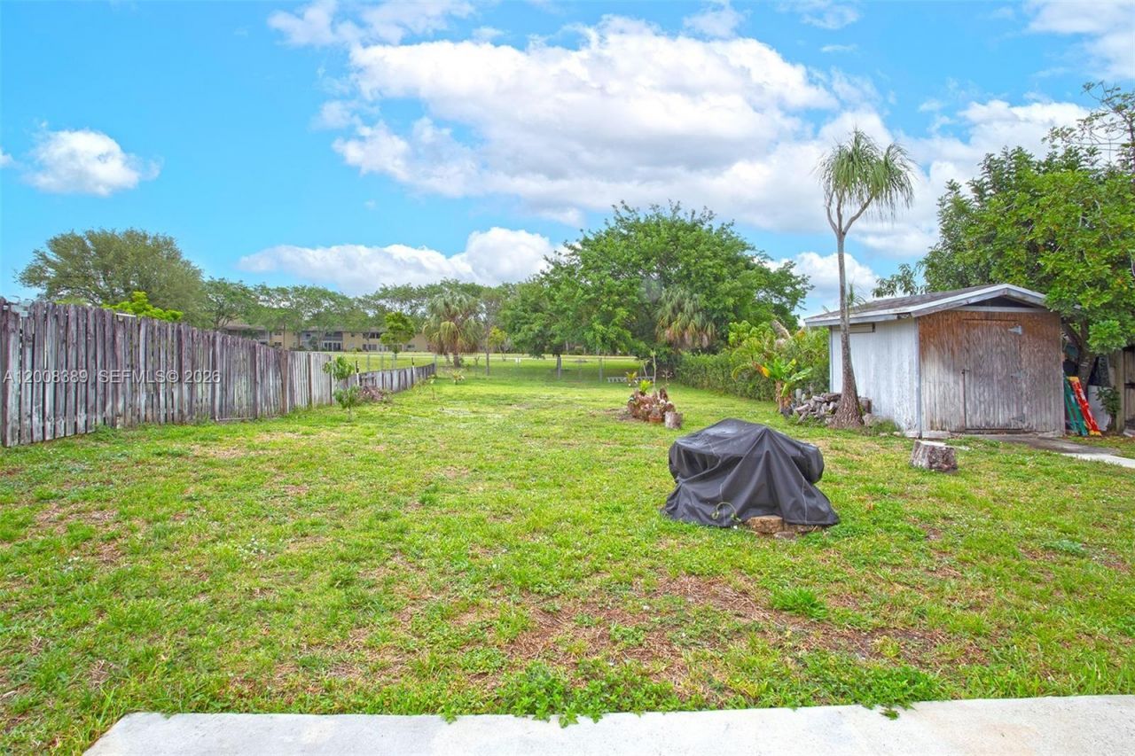 7471 SW 1st St, Margate, FL 33068 Photo