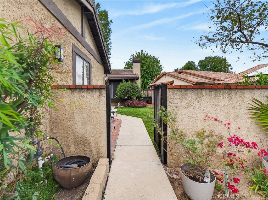 25819 El Gato Place, Valencia, CA 91355 Main Photo