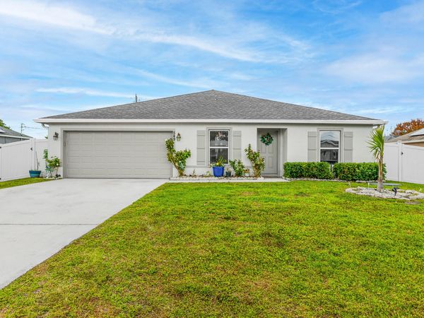 549 SW Prado Avenue, Port St. Lucie, FL 34983