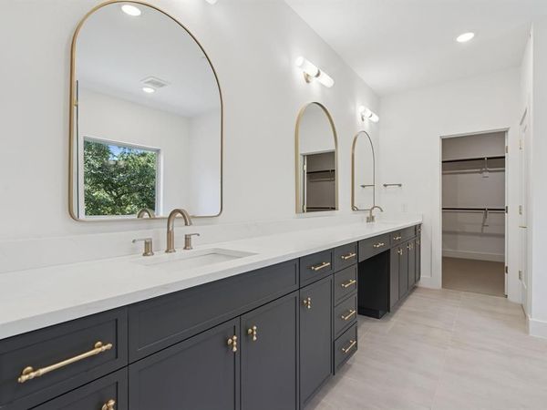 452 Waters Edge Drive , Unit 823, Hickory Creek, TX 75065