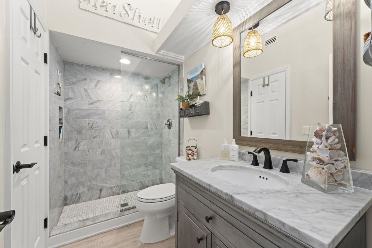 207 Daniel Dr, Sanibel, FL 33957 Photo