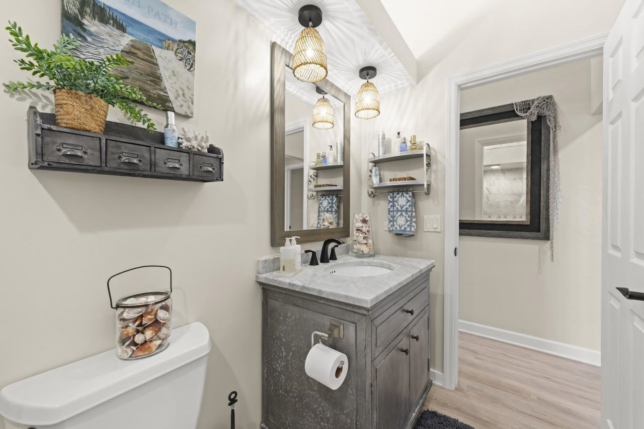 207 Daniel Dr, Sanibel, FL 33957 Photo