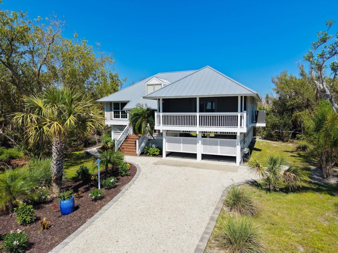 207 Daniel Dr, Sanibel, FL 33957 Photo
