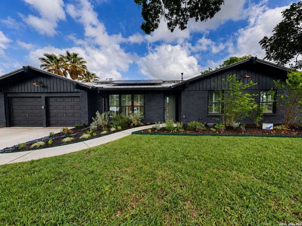 215 TRAFALGAR RD, San Antonio, TX 78216