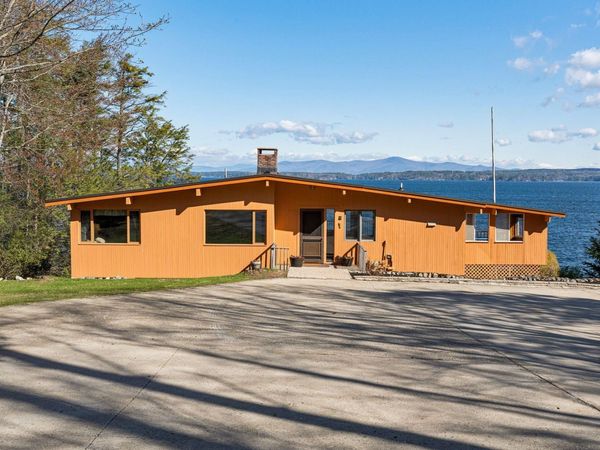 240 Black Point Road, Alton, NH 03810