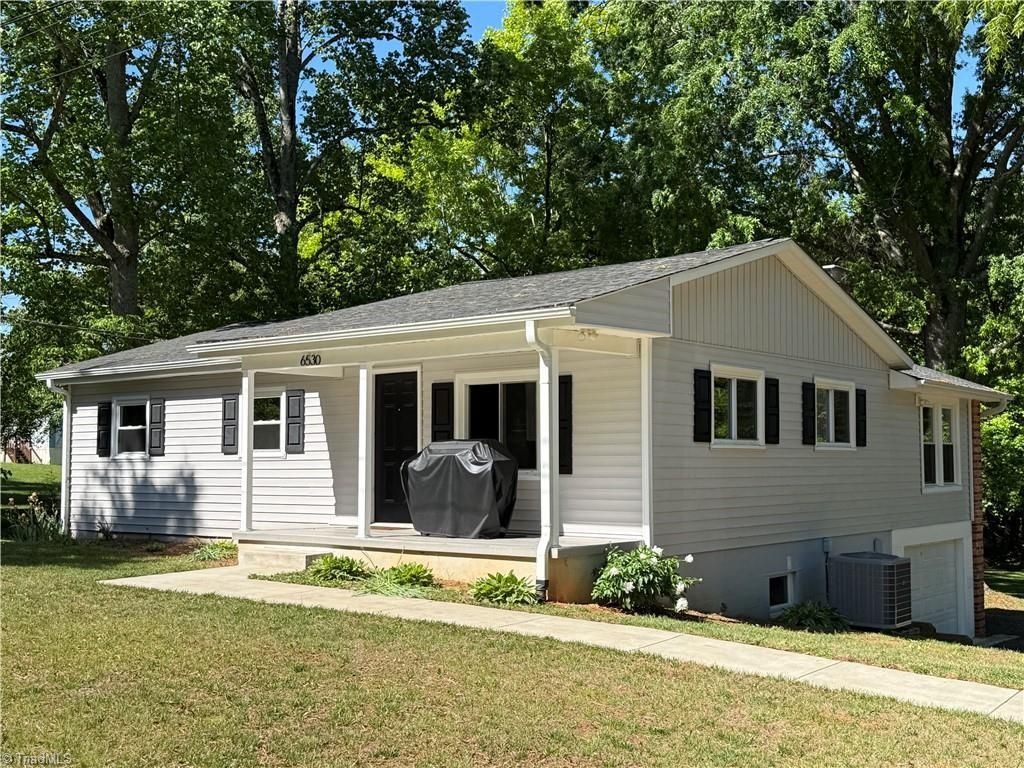 6530 Settle Wood Lane, Tobaccoville, NC 27050 Main Photo