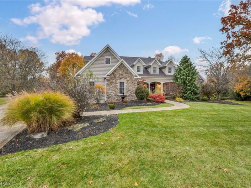 8933 Mountain View Drive, Mentor, OH 44060 Photo 5