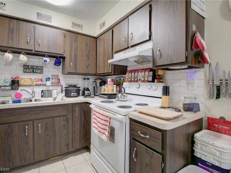 1505 Herbert Drive, Lorain, OH 44053 Photo 18