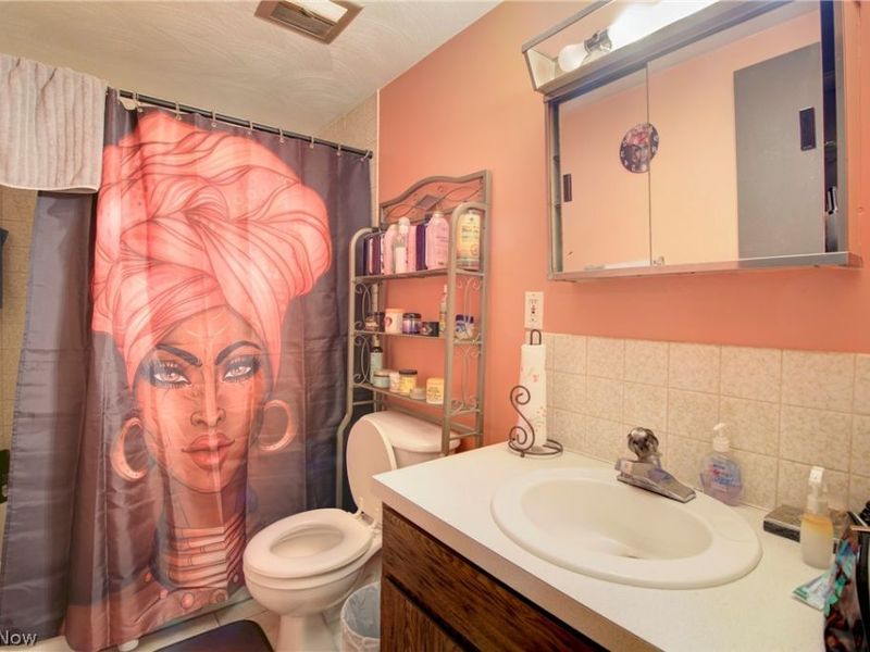 1505 Herbert Drive, Lorain, OH 44053 Photo 9