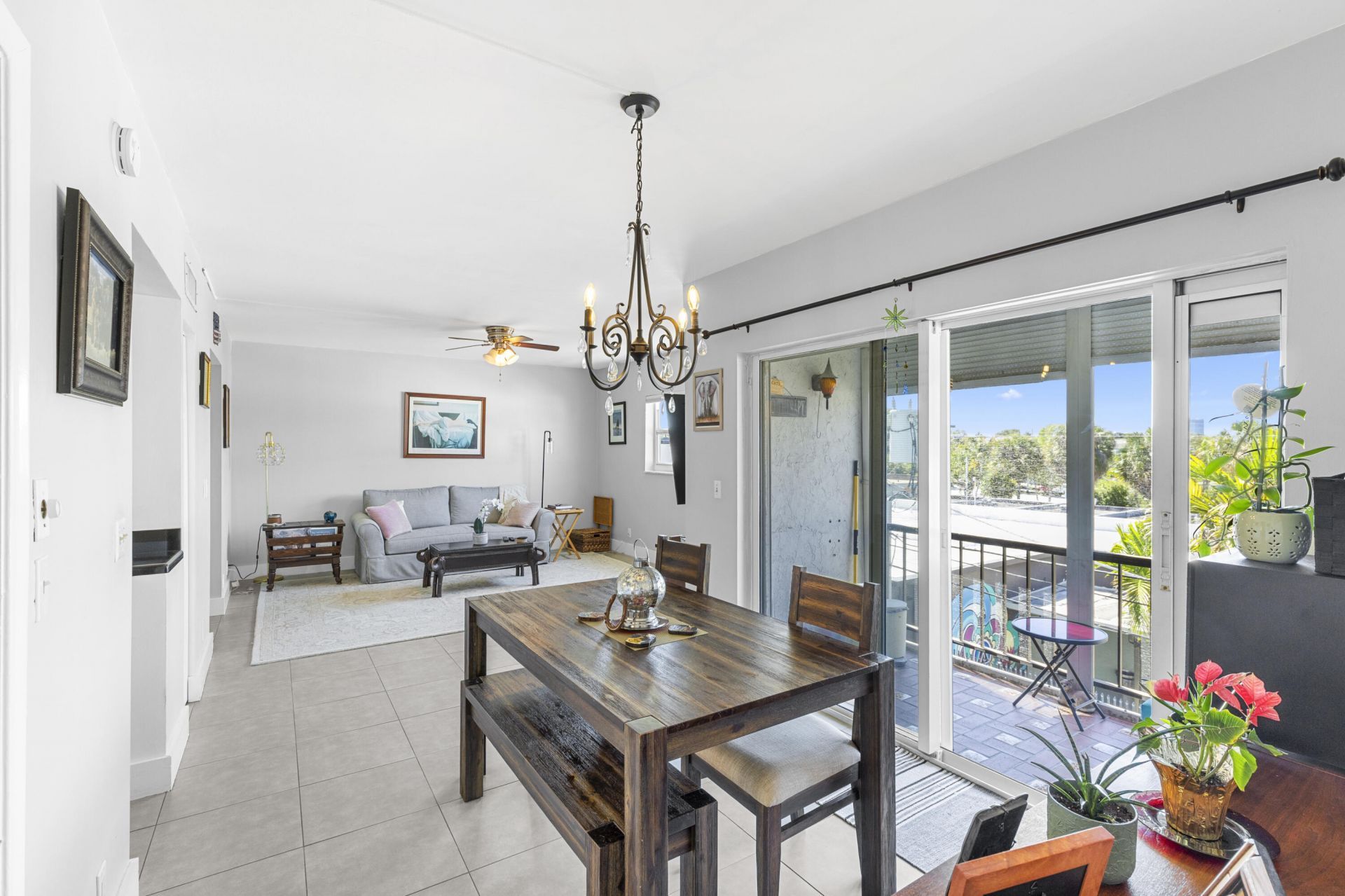 1212 SE 2nd Court, Unit 303, Fort Lauderdale, FL 33301 Photo