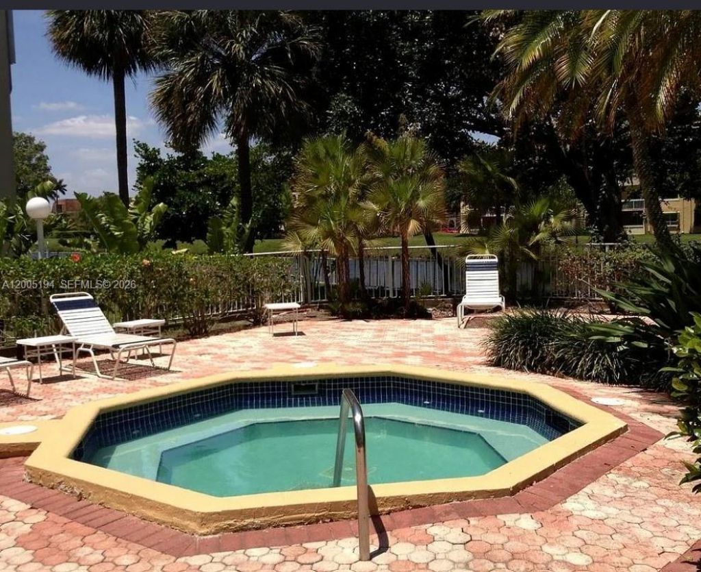 7705 SW 86th St , Unit B-211, Miami, FL 33143 Photo