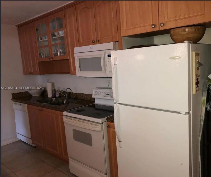 7705 SW 86th St , Unit B-211, Miami, FL 33143 Photo