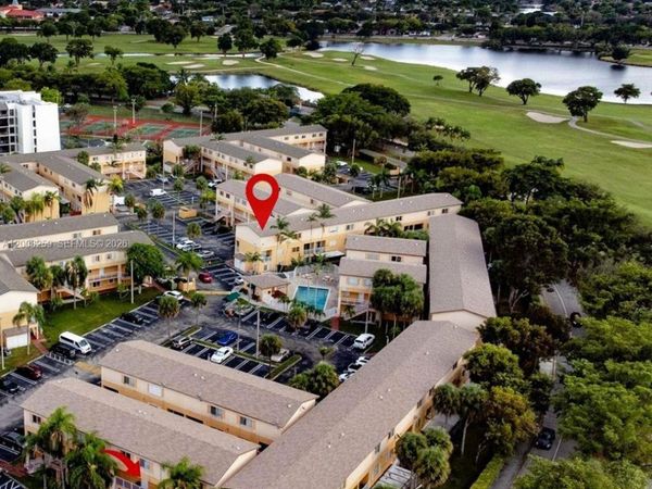 6235 SW Kendale Lakes Cir, Unit 239, Miami, FL 33183