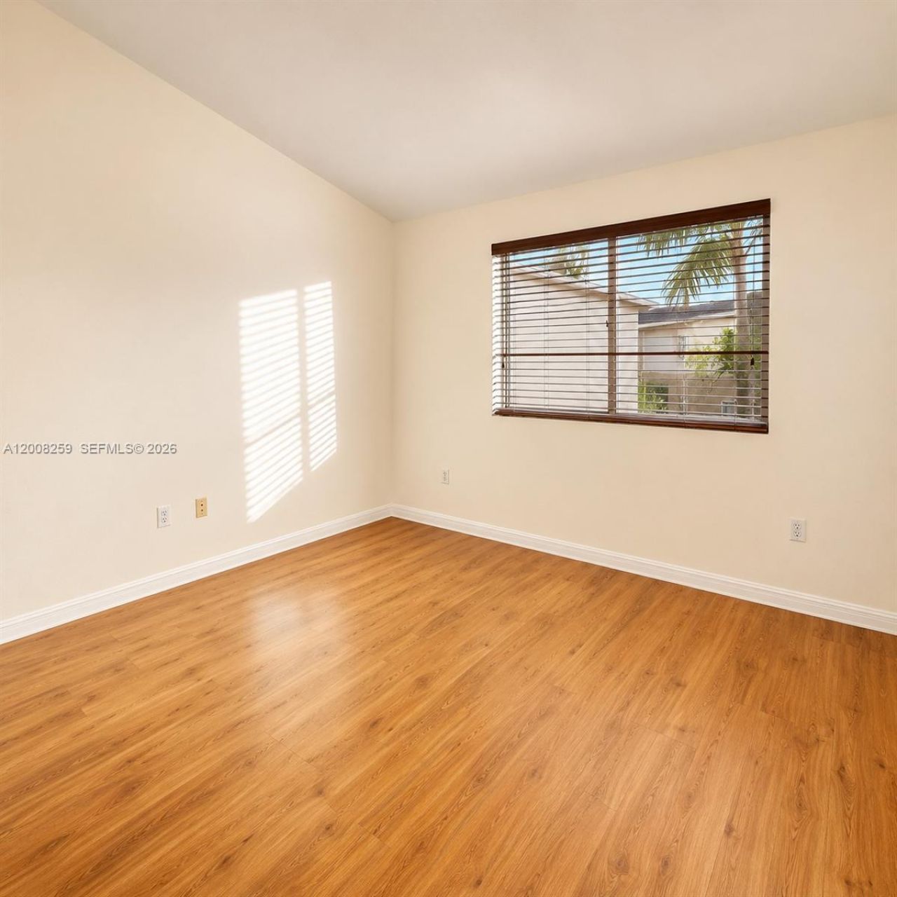 6235 SW Kendale Lakes Cir, Unit 239, Miami, FL 33183 Photo
