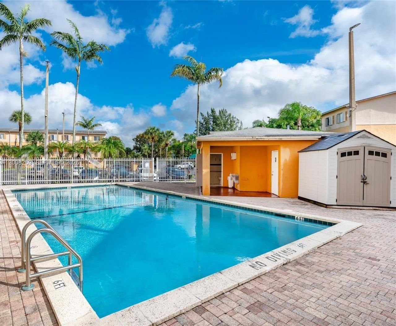 6235 SW Kendale Lakes Cir, Unit 239, Miami, FL 33183 Photo