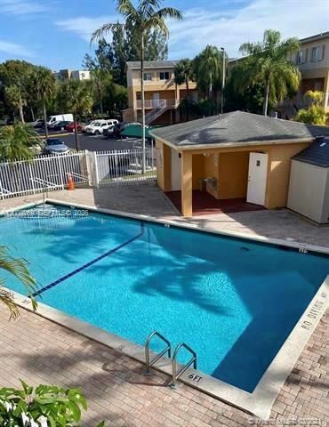 6235 SW Kendale Lakes Cir, Unit 239, Miami, FL 33183 Photo