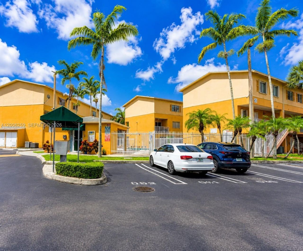 6235 SW Kendale Lakes Cir, Unit 239, Miami, FL 33183 Photo