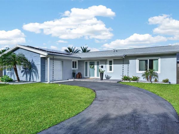 18931 SW 97th Ave , Cutler Bay, FL 33157