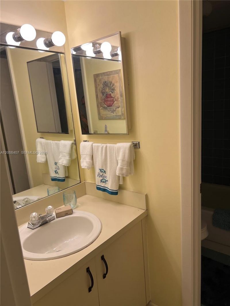 980 Constitution Dr , Unit 980F, Homestead, FL 33034 Photo