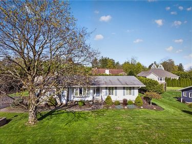 8 Bayberry Lane, Whitesboro, NY 13492