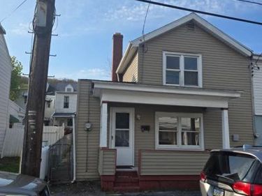 324 E MARKET STREET, MAHANOY CITY, PA 17948