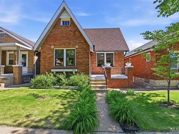 3829 Burgen Avenue, St Louis, MO 63116