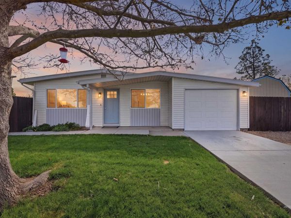 8134 S Five Mile Rd, Boise, ID 83709