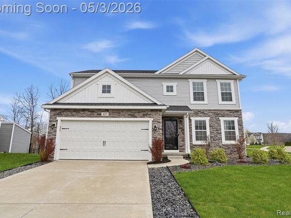 657 Autumn Valley Drive, Brandon Twp, MI 48462