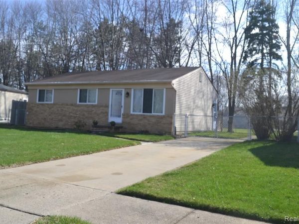42428 Greenbrier Lane , Clinton Twp, MI 48038