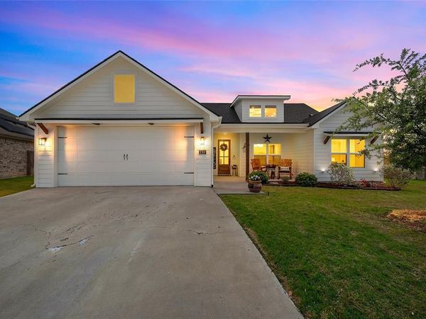 330 Daisy Lane, Robinson, TX 76706