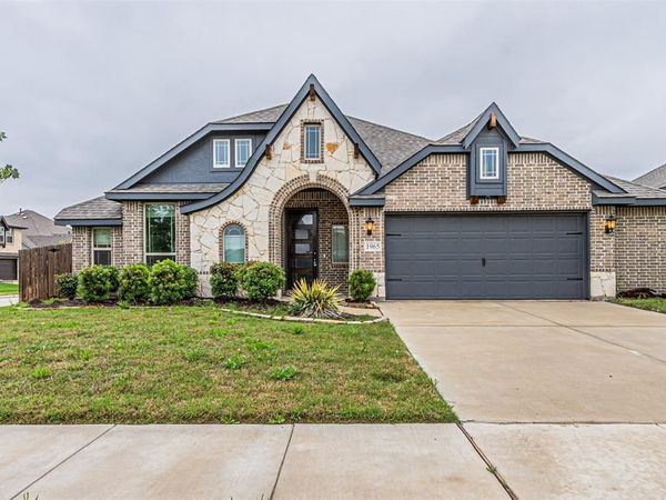 1965 Silverleaf Drive , Glenn Heights, TX 75154