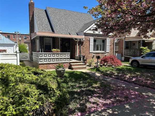 4735 196th Place, Flushing, NY 11358