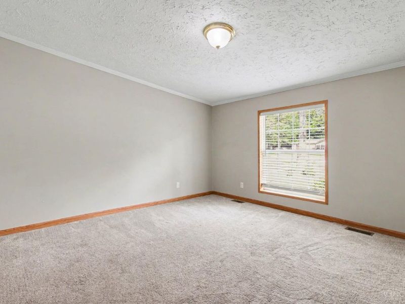 16742 Gum Lane, Sterling Twp, OH 45176 Photo 10