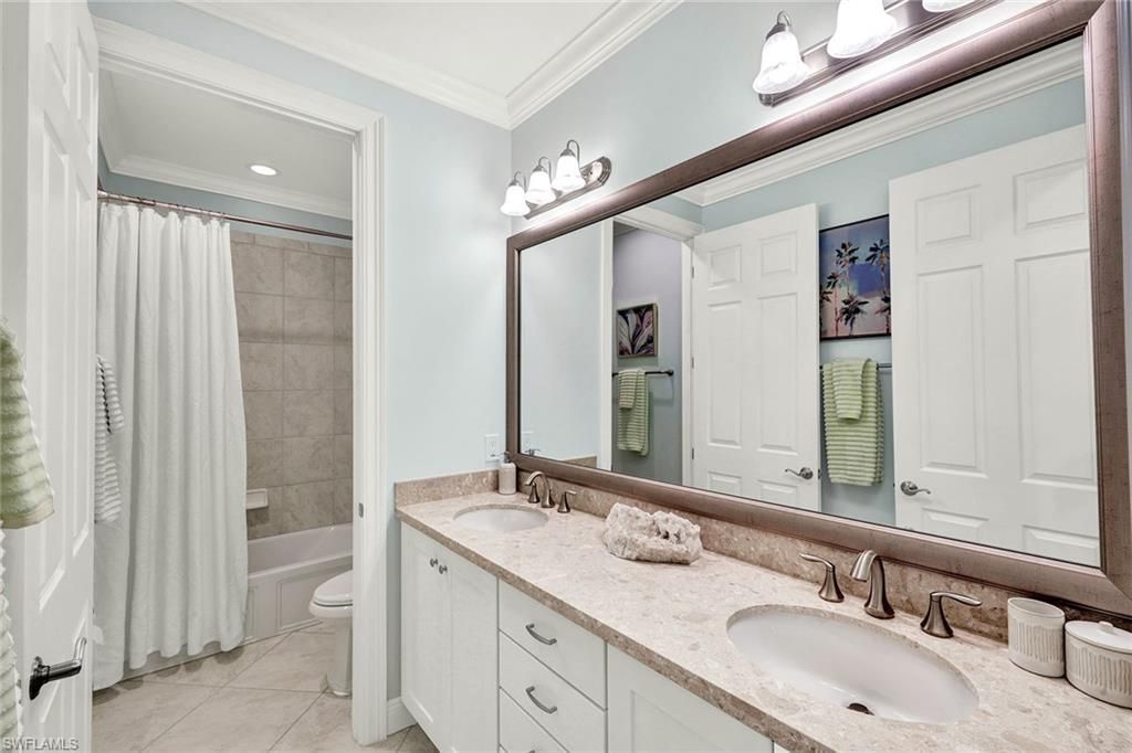 4560 Colony Villas Dr, Unit 1701, Bonita Springs, FL 34134 Photo