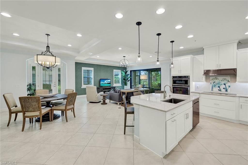 4560 Colony Villas Dr, Unit 1701, Bonita Springs, FL 34134 Photo