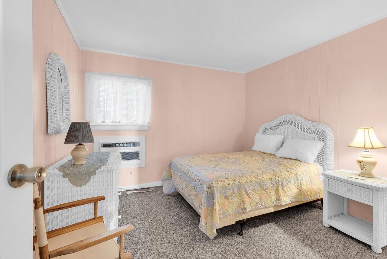 9501 Shore Dr.  Photo 10