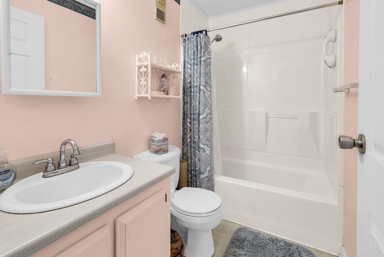 9501 Shore Dr.  Photo 13