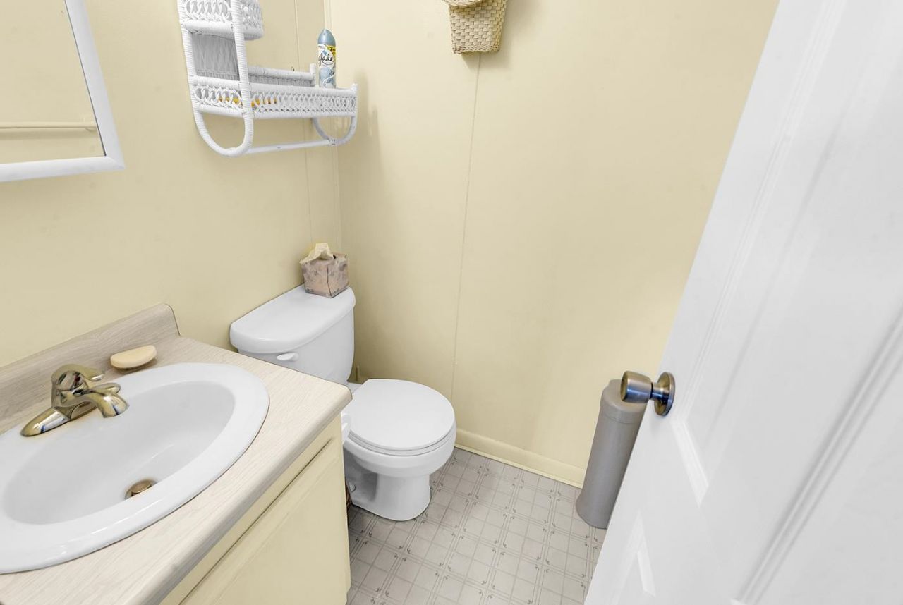 9501 Shore Dr.  Photo 20