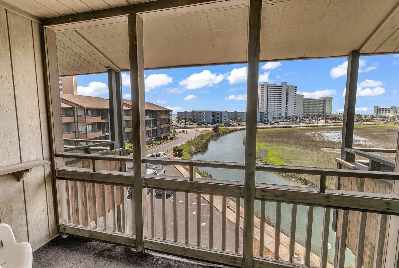9501 Shore Dr.  Photo 26
